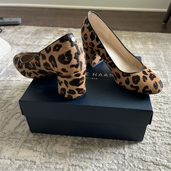 Cole Haan leopard print block heel size 5 - Picture 4 of 5